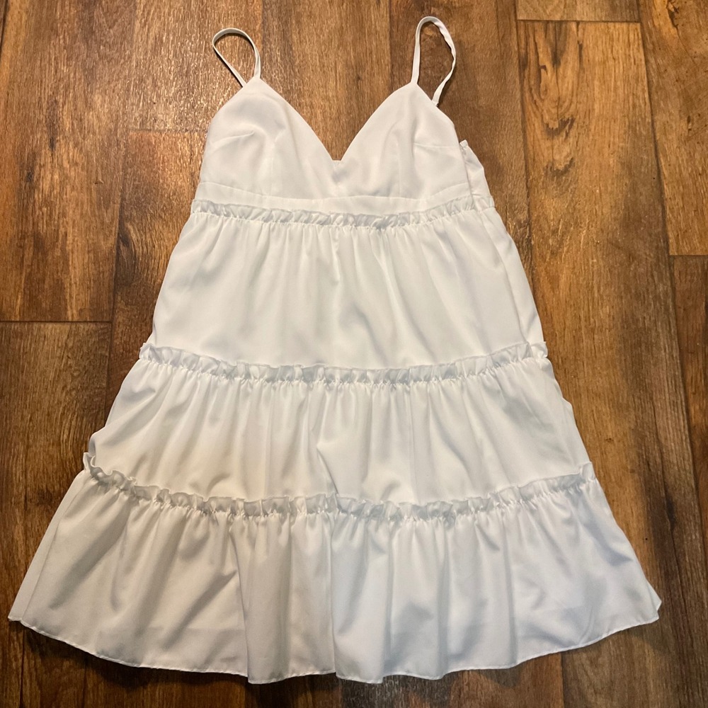 SHEIN Dress White Size‎ Small Tiered Flowy Lined
